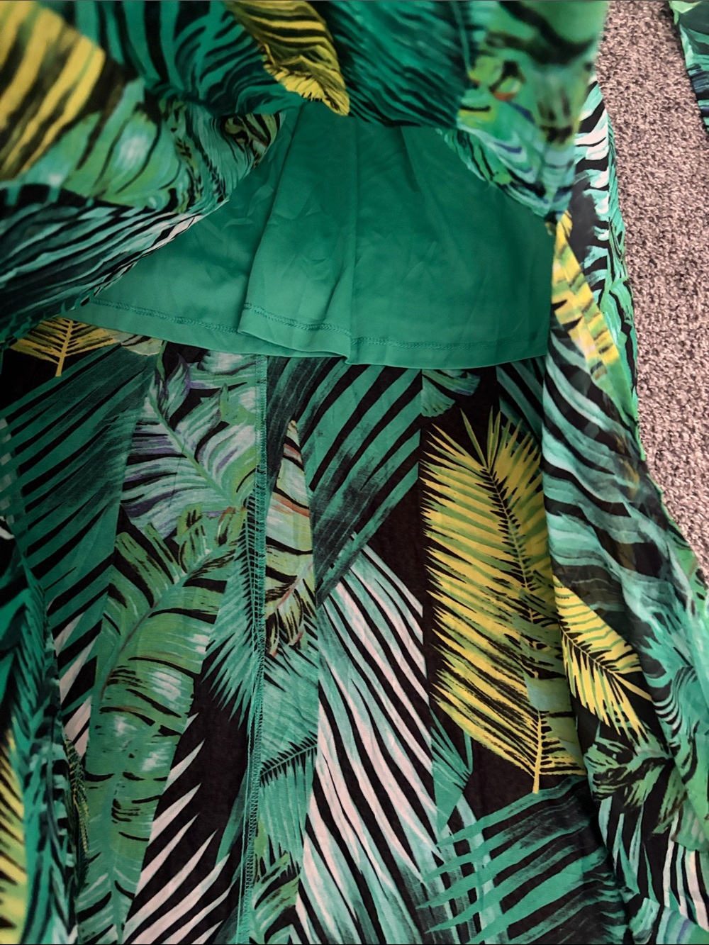 Boohoo Green Tropical Leaf Print Maxi Dress - Picture 6 of 7